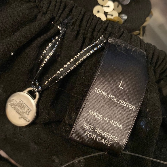 BKE BOUTIQUE - tank: black sequin flamed halter w adj. & elastic neck w tie - L - Picture 6 of 16